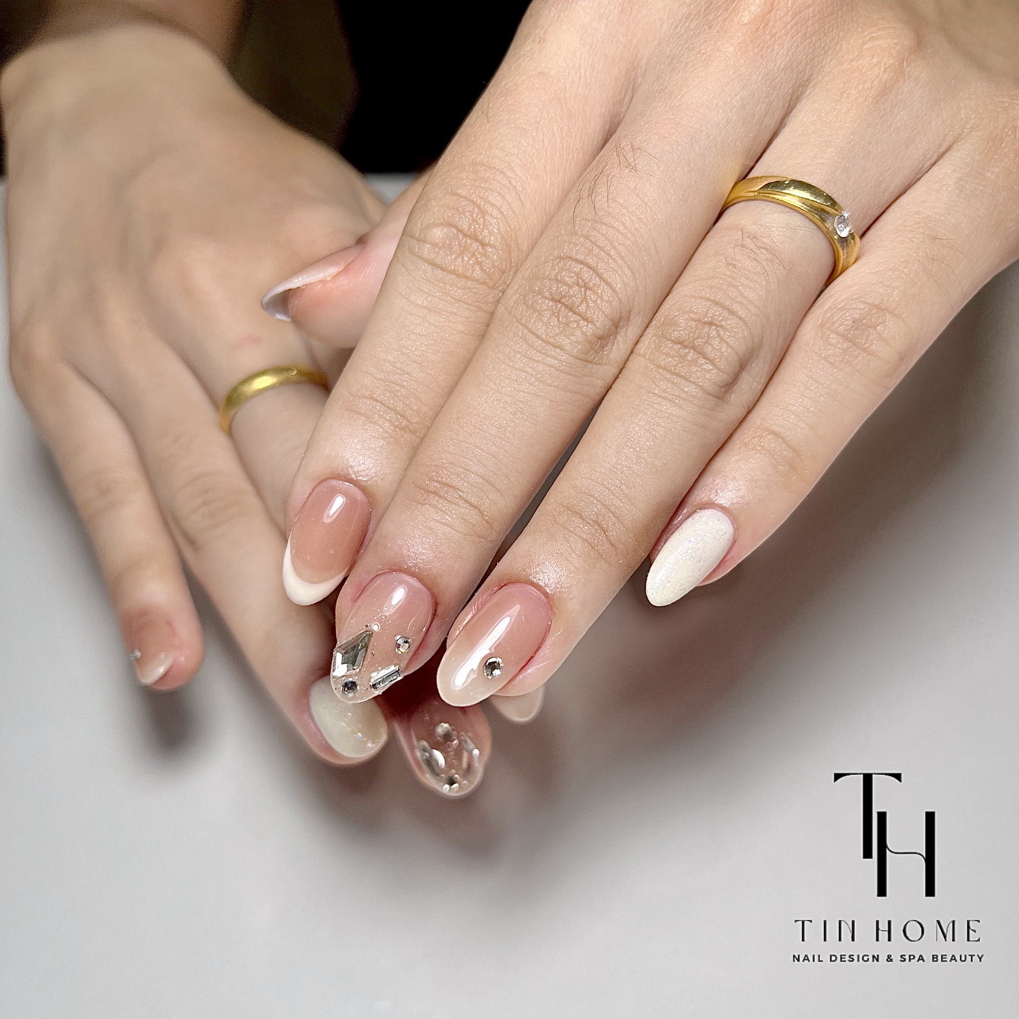 Mẫu nail TinHome 13