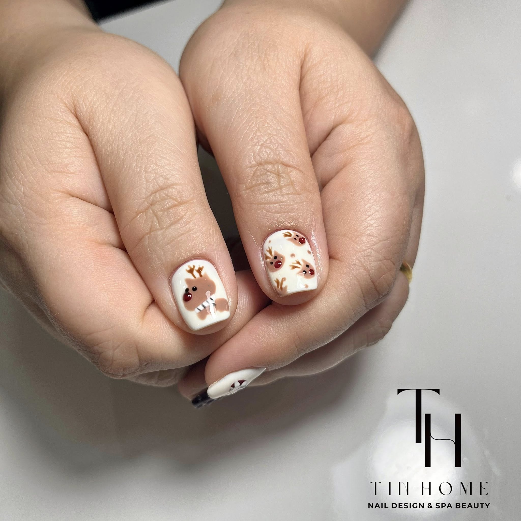 Mẫu nail TinHome 21